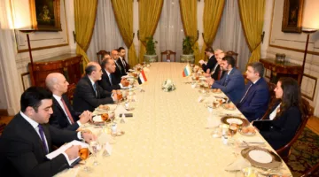 وزير الخارجية والمغتربين يلتقي نظيره من بلغاريا