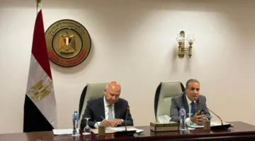 وزير الخارجية يبرز أهمية تعزيز الدبلوماسية الاقتصادية كأولوية رئيسية للوزارة