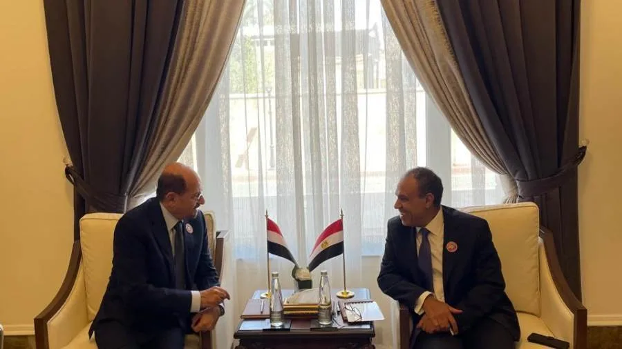 وزير الخارجية يجتمع مع نظيره من اليمن وزير الخارجية يجتمع مع نظيره من اليمن