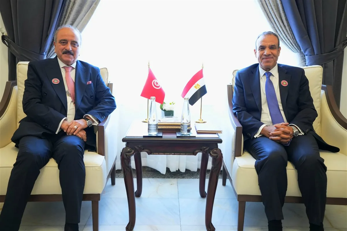 وزير الخارجية يشدد على أهمية تعزيز التعاون الاقتصادي والتجاري مع تونس وزير الخارجية يشدد على أهمية تعزيز التعاون الاقتصادي والتجاري مع تونس