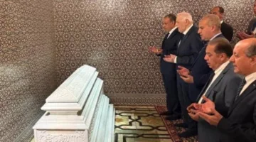 وزير الخارجية يقوم بزيارة ضريح الملكين “محمد الخامس والحسن الثاني” في الرباط