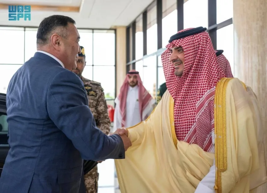وزير الداخلية ورئيس لجنة الأمن القومي في كازاخستان يتناولان سبل تعزيز التعاون في المجال الأمني. وزير الداخلية ورئيس لجنة الأمن القومي في كازاخستان يتناولان سبل تعزيز التعاون في المجال الأمني.