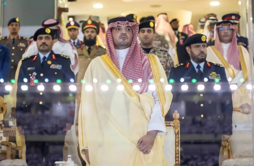 وزير الداخلية يشرف على احتفال تخرج طلاب “أكاديمية فهد الأمنية” وزير الداخلية يشرف على احتفال تخرج طلاب “أكاديمية فهد الأمنية”