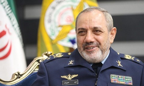 وزير الدفاع الإيراني: إذا فرضت علينا الحرب أو تمت مهاجمتنا فسنرد بقوة ودون قيود والقواعد الأميركية ستكون اهدافًا لنا وزير الدفاع الإيراني: إذا فرضت علينا الحرب أو تمت مهاجمتنا فسنرد بقوة ودون قيود والقواعد الأميركية ستكون اهدافًا لنا