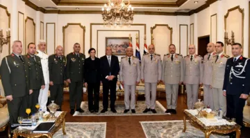 وزير الدفاع يلتقى نظيره القبرصي لبحث التعاون المشترك
