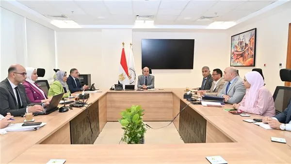 وزير الري: استخدام الأقمار الصناعية لتحديد مواقع الآبار الجوفية غير القانونية وزير الري: استخدام الأقمار الصناعية لتحديد مواقع الآبار الجوفية غير القانونية