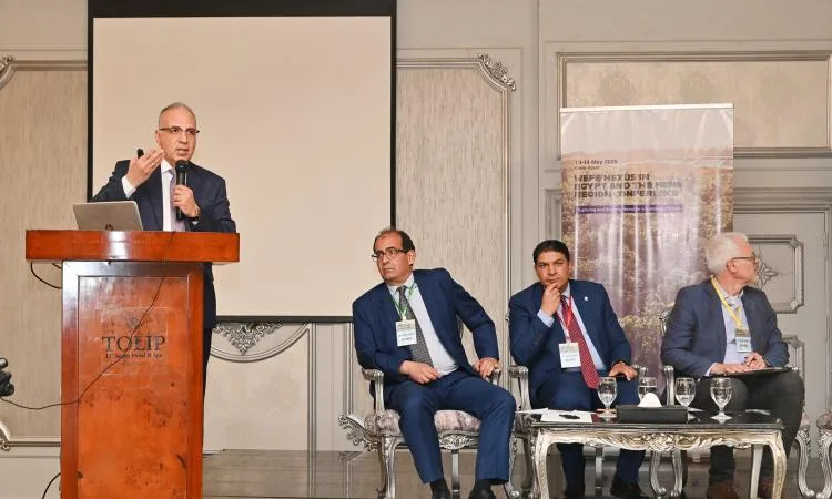 وزير الري ي inaugurate مؤتمر “التفاعل بين المياه والغذاء والطاقة والبيئات الطبيعية” وزير الري ي inaugurate مؤتمر “التفاعل بين المياه والغذاء والطاقة والبيئات الطبيعية”