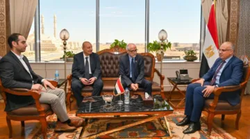 وزير الري يبحث مع مدير معهد"البحر الأبيض للمياه"تعزيز التعاون بمجال المياه