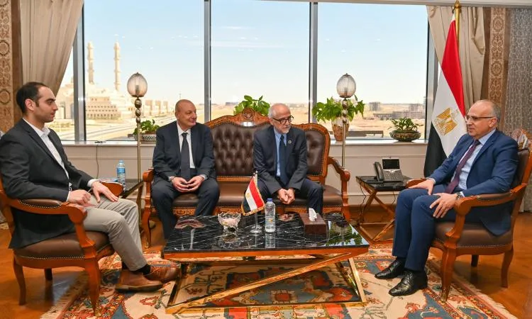 وزير الري يبحث مع مدير معهد"البحر الأبيض للمياه"تعزيز التعاون بمجال المياه وزير الري يبحث مع مدير معهد"البحر الأبيض للمياه"تعزيز التعاون بمجال المياه
