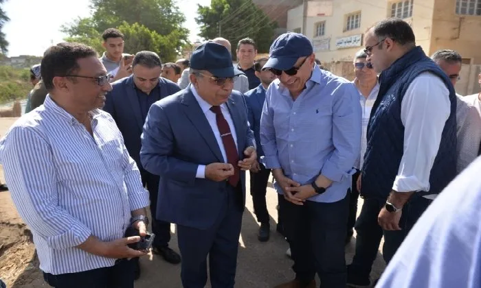 وزير الري يزور مجموعة من المنشآت والجسور في الدقهلية لتقييم حالتها الإنشائية وأعمال التنظيف. وزير الري يزور مجموعة من المنشآت والجسور في الدقهلية لتقييم حالتها الإنشائية وأعمال التنظيف.