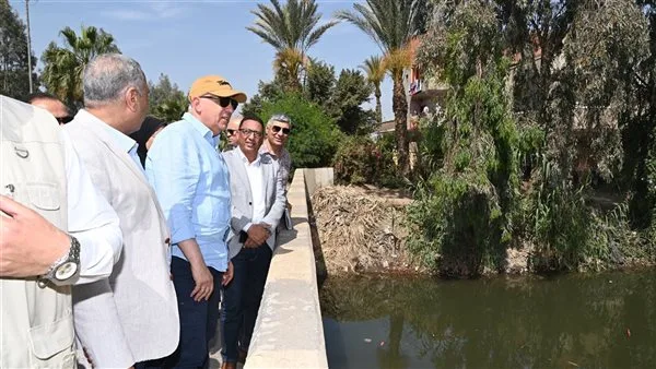 وزير الري يمهل العاملين 16 يومًا للانتهاء من أعمال تطهيرات المصارف الزراعية بالمنوفية وزير الري يمهل العاملين 16 يومًا للانتهاء من أعمال تطهيرات المصارف الزراعية بالمنوفية