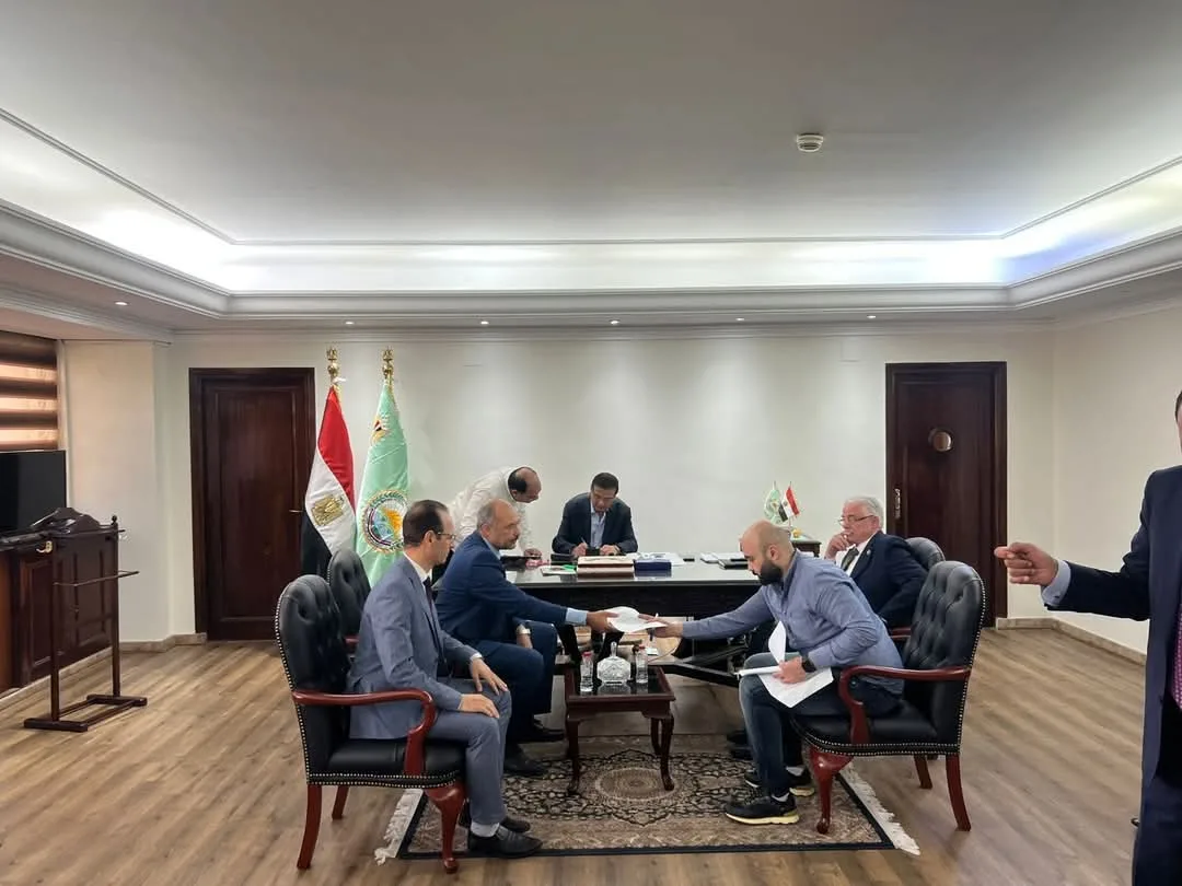 وزير الزراعة يعقد اللقاء الأسبوعي مع أعضاء مجلسي النواب والشيوخ وزير الزراعة يعقد اللقاء الأسبوعي مع أعضاء مجلسي النواب والشيوخ