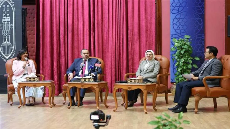 وزير الشؤون النيابية: منتدى «اسمع واتكلم» يعكس رؤية الأزهر في تمكين الشباب وزير الشؤون النيابية: منتدى «اسمع واتكلم» يعكس رؤية الأزهر في تمكين الشباب