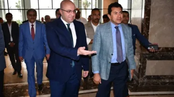وزير الشباب ومحافظ بني سويف يتفقدون الأنشطة والمشروعات داخل مركز التنمية الشبابية