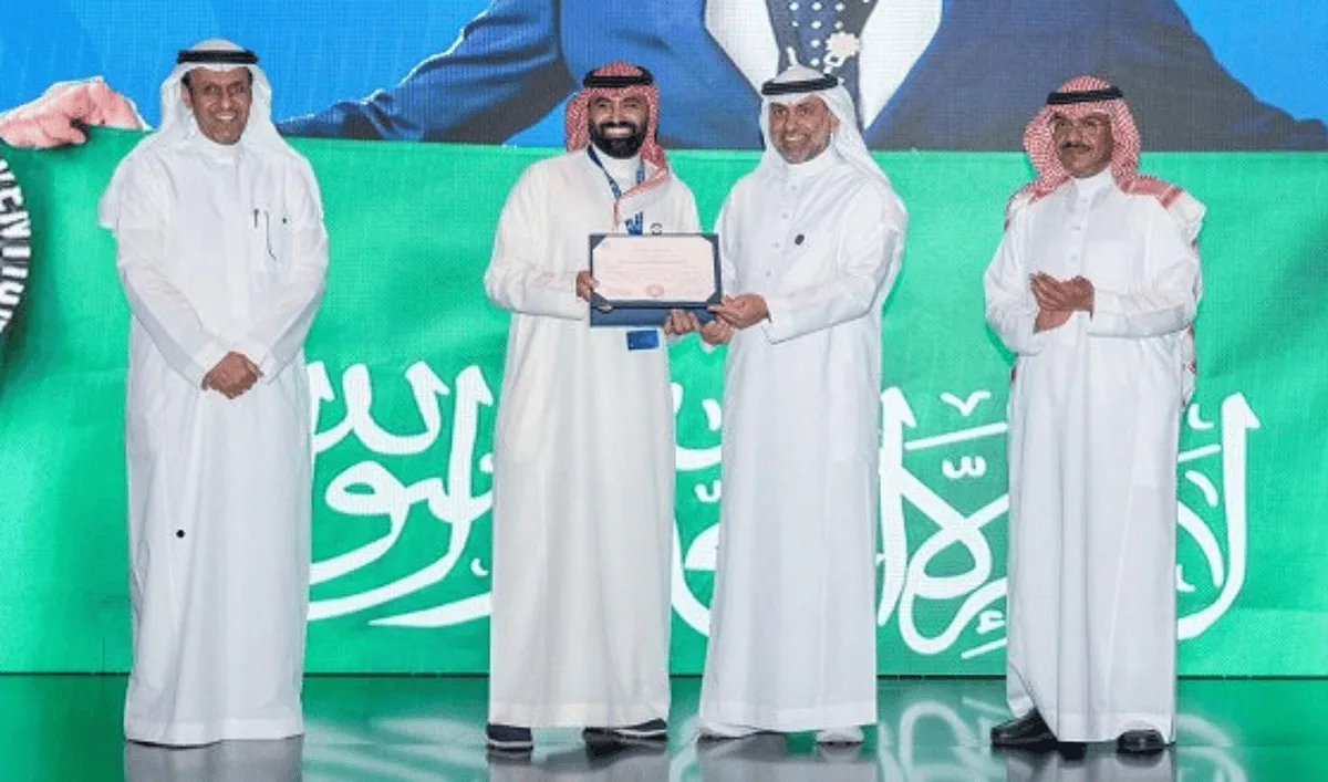 وزير الصحة ي honored “تجمع الرياض الصحي الأول” تقديراً لإنجازاته في الابتكار والاستعدادness.