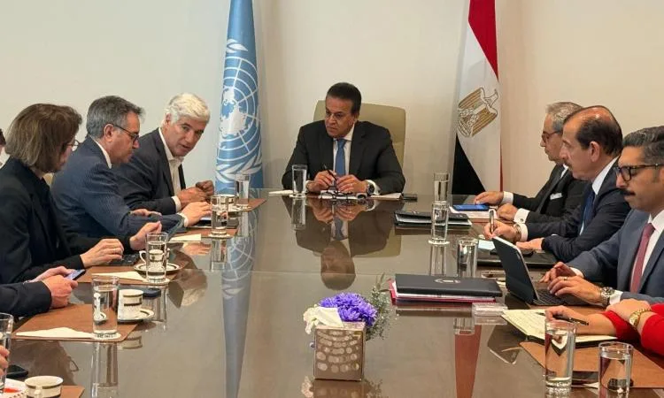 وزير الصحة يستعرض أحدث تطورات التعاون مع ممثلي البنك الدولي