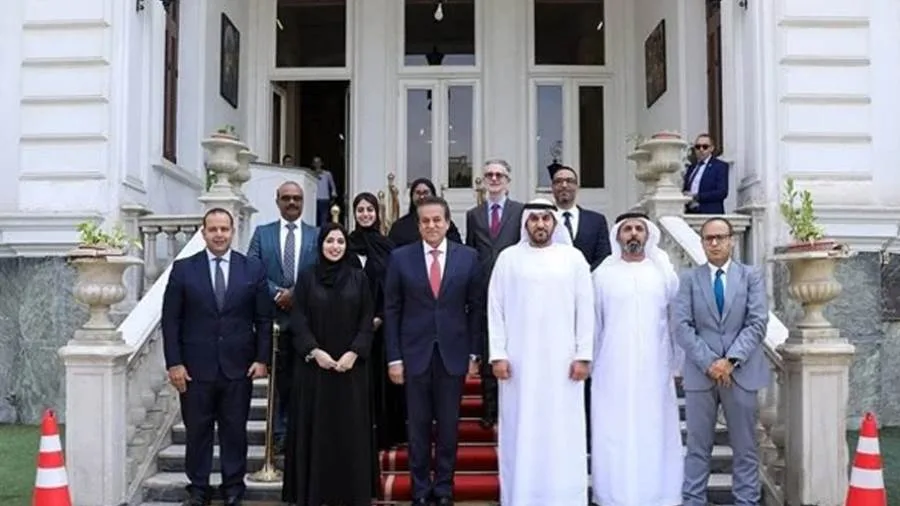 وزير الصحة يستعرض سبل تحسين الخدمات في مستشفيي الشيخ زايد التخصصي وآل نهيان وزير الصحة يستعرض سبل تحسين الخدمات في مستشفيي الشيخ زايد التخصصي وآل نهيان