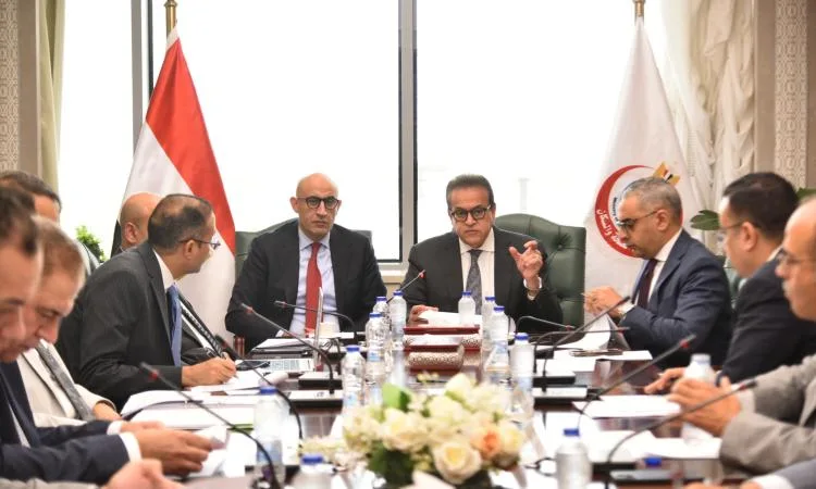 وزير الصحة يلتقي بوزير التربية والتعليم لبحث تعديل قانون التعليم وزير الصحة يلتقي بوزير التربية والتعليم لبحث تعديل قانون التعليم