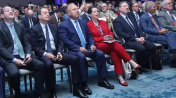 وزير الصناعة والنقل: مصر حريصة على تعزيز أوجه التعاون مع فرنسا بمختلف المجالات