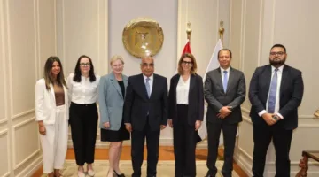 وزير العدل يلتقي مسؤولة في منظمة التعاون والتنمية الاقتصادية