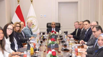 وزير العدل يناقش مع منظمة التعاون الاقتصادي تعزيز التعاون في مجالات الحوكمة والعدالة