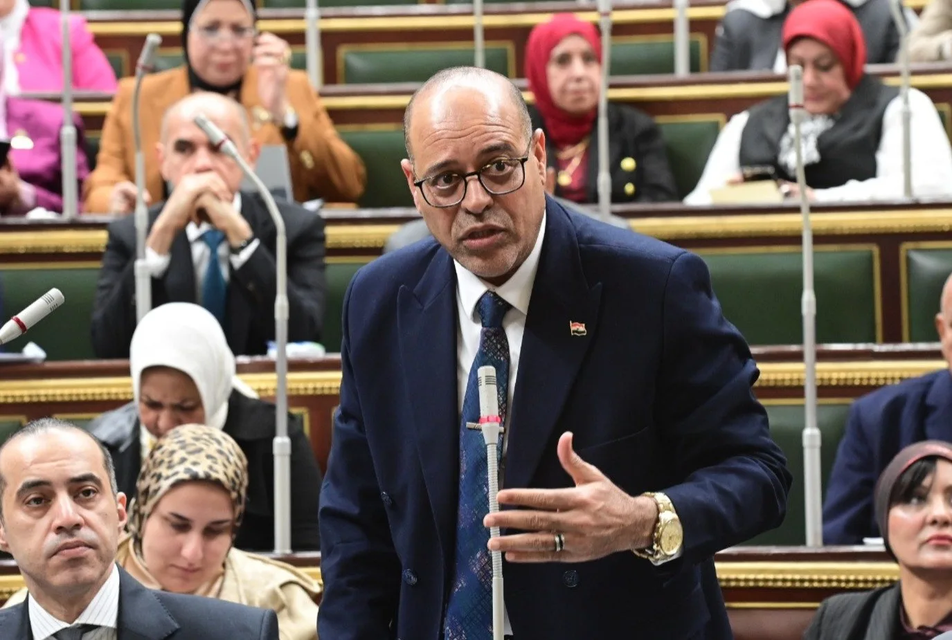 وزير العمل: الزام جميع المؤسسات والهيئات بتطبيق الحد الأدنى للأجور على جميع العاملين