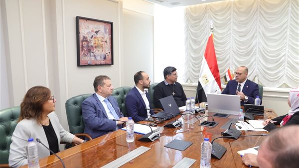 وزير العمل: تفعيل المنح المجانية لخريجي وطلاب معهد الساليزيان الإيطالي وزير العمل: تفعيل المنح المجانية لخريجي وطلاب معهد الساليزيان الإيطالي