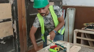 وزير العمل يعلن عن بدء إجراءات التقييم للمتقدمين لـ 185 وظيفة في شركة مقاولات في الإمارات | صور