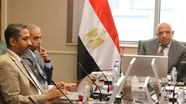 وزير الكهرباء يؤكد خطة تركيب العدادات داخل الأكشاك وغرف التوزيع للحد من الفقد وزير الكهرباء يؤكد خطة تركيب العدادات داخل الأكشاك وغرف التوزيع للحد من الفقد