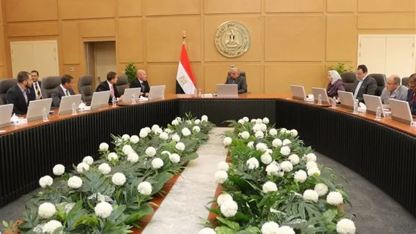 وزير الكهرباء يبحث مع مجموعة “إنكوم” التعاون في مجالات الطاقة المتجددة وزير الكهرباء يبحث مع مجموعة “إنكوم” التعاون في مجالات الطاقة المتجددة