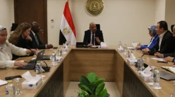 وزير الكهرباء يبحث مع وفد التمويل الدولية “iFC ” التعاون  فى الطاقة المتجددة