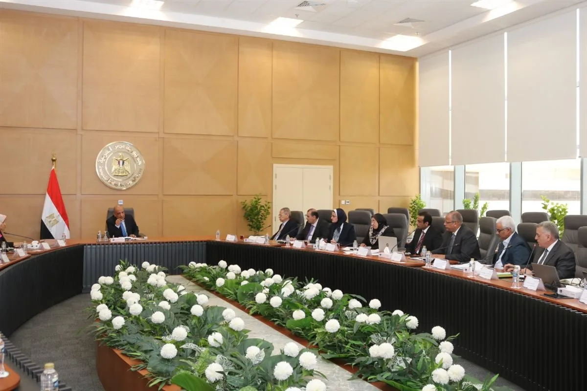 وزير الكهرباء يراقب استراتيجيات تعزيز الشبكة وتوسيع استخدام الطاقة المتجددة تحضيرًا لصيف 2025 وزير الكهرباء يراقب استراتيجيات تعزيز الشبكة وتوسيع استخدام الطاقة المتجددة تحضيرًا لصيف 2025