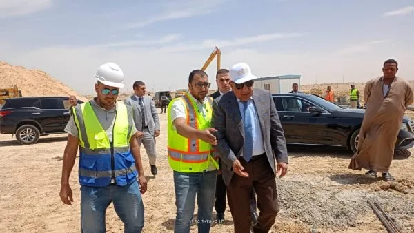 وزير الكهرباء يقوم بزيارة لمتابعة سير أعمال مشروع الربط الكهربائي بين مصر والسعودية وزير الكهرباء يقوم بزيارة لمتابعة سير أعمال مشروع الربط الكهربائي بين مصر والسعودية