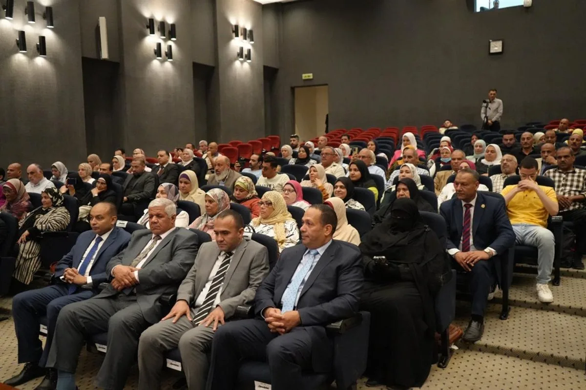 وزير المالية لضيوف الرحمن من العاملين بالوزارة: نسألكم الدعاء لمصر وشعبها (صور) وزير المالية لضيوف الرحمن من العاملين بالوزارة: نسألكم الدعاء لمصر وشعبها (صور)