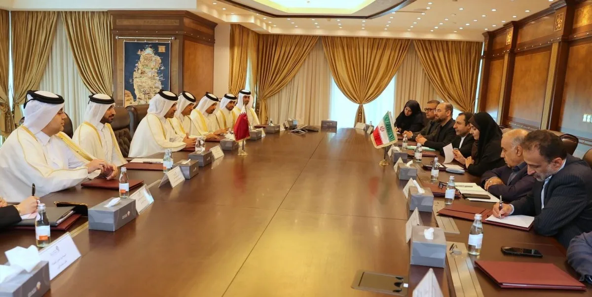 وزير المواصلات يجتمع مع وزير الطرق والتنمية الحضرية الإيرانية وزير المواصلات يجتمع مع وزير الطرق والتنمية الحضرية الإيرانية