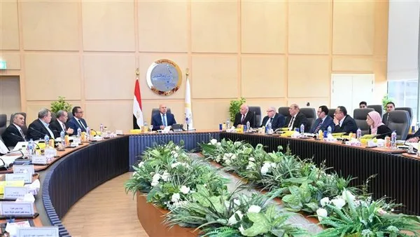 وزير النقل: حريصون على تعظيم دور القطاع الخاص في تنفيذ مختلف المشروعات وزير النقل: حريصون على تعظيم دور القطاع الخاص في تنفيذ مختلف المشروعات