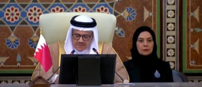 وزير خارجية البحرين: نؤيد جهود حل الدولتين والمبادرة العربية لإعادة إعمار غزة وزير خارجية البحرين: نؤيد جهود حل الدولتين والمبادرة العربية لإعادة إعمار غزة