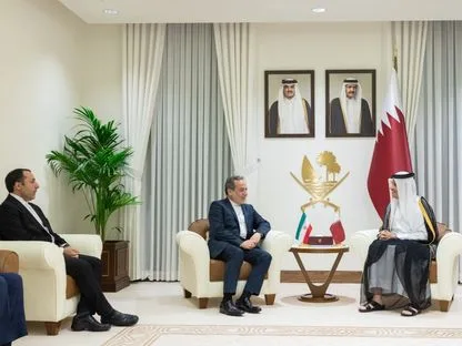 وزير خارجية قطر يستقبل عراقجي ويرحب بمحادثات واشنطن وطهران وزير خارجية قطر يستقبل عراقجي ويرحب بمحادثات واشنطن وطهران
