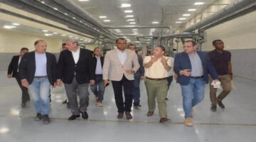 وزير زراعة مدغشقر يشيد بالإمكانات الصناعية والتكنولوجيا في مصانع غزل المحلة