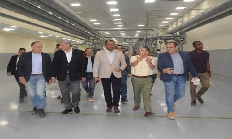 وزير زراعة مدغشقر يشيد بالإمكانات الصناعية والتكنولوجيا في مصانع غزل المحلة وزير زراعة مدغشقر يشيد بالإمكانات الصناعية والتكنولوجيا في مصانع غزل المحلة
