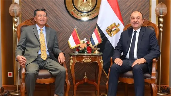 وزير قطاع الأعمال: الباب مفتوح أمام المستثمرين لتعظيم العوائد.. وفرص واعدة لدى الشركات التابعة وزير قطاع الأعمال: الباب مفتوح أمام المستثمرين لتعظيم العوائد.. وفرص واعدة لدى الشركات التابعة