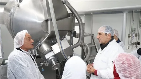 وزير قطاع الأعمال: يتم حالياً تطوير مصنع لإنتاج المواد الخام الخاصة بأدوية السكري وأملاح المحاليل الطبية. وزير قطاع الأعمال: يتم حالياً تطوير مصنع لإنتاج المواد الخام الخاصة بأدوية السكري وأملاح المحاليل الطبية.