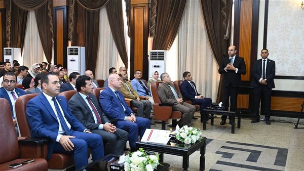 وزيرا الشباب والتعليم العالي يشهدان انطلاق سلسلة الحوارات الشبابية وزيرا الشباب والتعليم العالي يشهدان انطلاق سلسلة الحوارات الشبابية