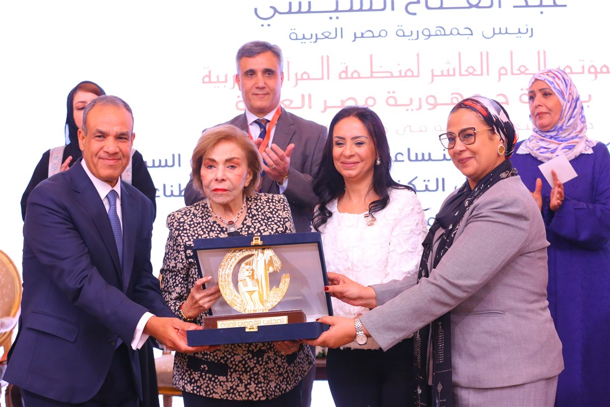 وزيرة التضامن تشهد افتتاح فعاليات مؤتمر منظمة المرأة العربية.. صور وزيرة التضامن تشهد افتتاح فعاليات مؤتمر منظمة المرأة العربية.. صور