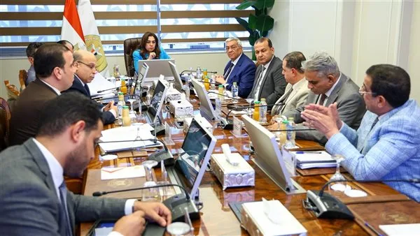وزيرة التنمية المحلية تتابع توفير فرص عمل للمرأة والشباب بالمحافظات وزيرة التنمية المحلية تتابع توفير فرص عمل للمرأة والشباب بالمحافظات
