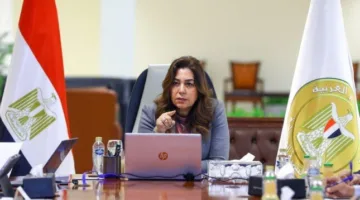 وزيرة التنمية المحلية تراقب نتائج الزيارة الميدانية لستة مراكز تكنولوجية في ثلاث محافظات