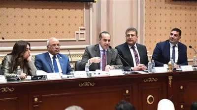 وزيرة التنمية المحلية: ليس لدينا أية دراسات عن الأثر الاجتماعي لمسألة إخلاء المستأجرين بعد ٥ سنوات وزيرة التنمية المحلية: ليس لدينا أية دراسات عن الأثر الاجتماعي لمسألة إخلاء المستأجرين بعد ٥ سنوات
