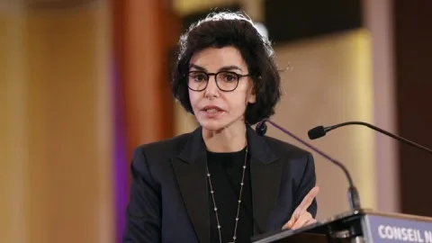 وزيرة الثقافة الفرنسية: رسالة السينمائيين حول غزة تتماشى مع واجبهم الفني وزيرة الثقافة الفرنسية: رسالة السينمائيين حول غزة تتماشى مع واجبهم الفني