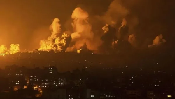 وسائل إعلام فلسطينية: الجيش الإسرائيلي ينسف مبانيَ سكنيةً شرق مدينة غزة وسائل إعلام فلسطينية: الجيش الإسرائيلي ينسف مبانيَ سكنيةً شرق مدينة غزة