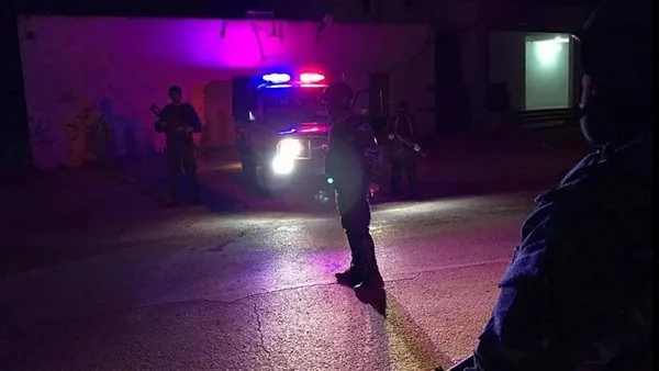 وسائل الإعلام الليبية: تقارير عن فرض حظر تجوال في العاصمة طرابلس. وسائل الإعلام الليبية: تقارير عن فرض حظر تجوال في العاصمة طرابلس.